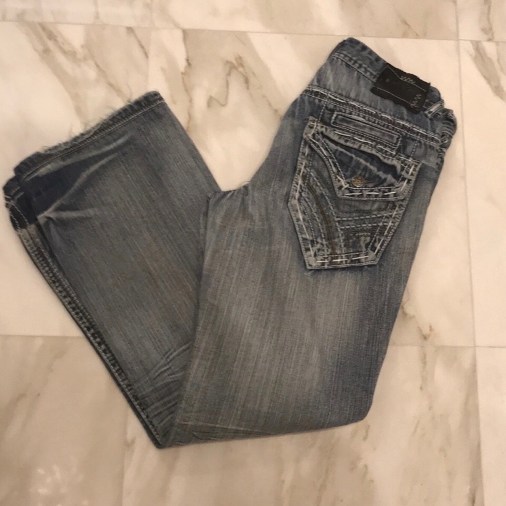 Men’s Buckle Jeans